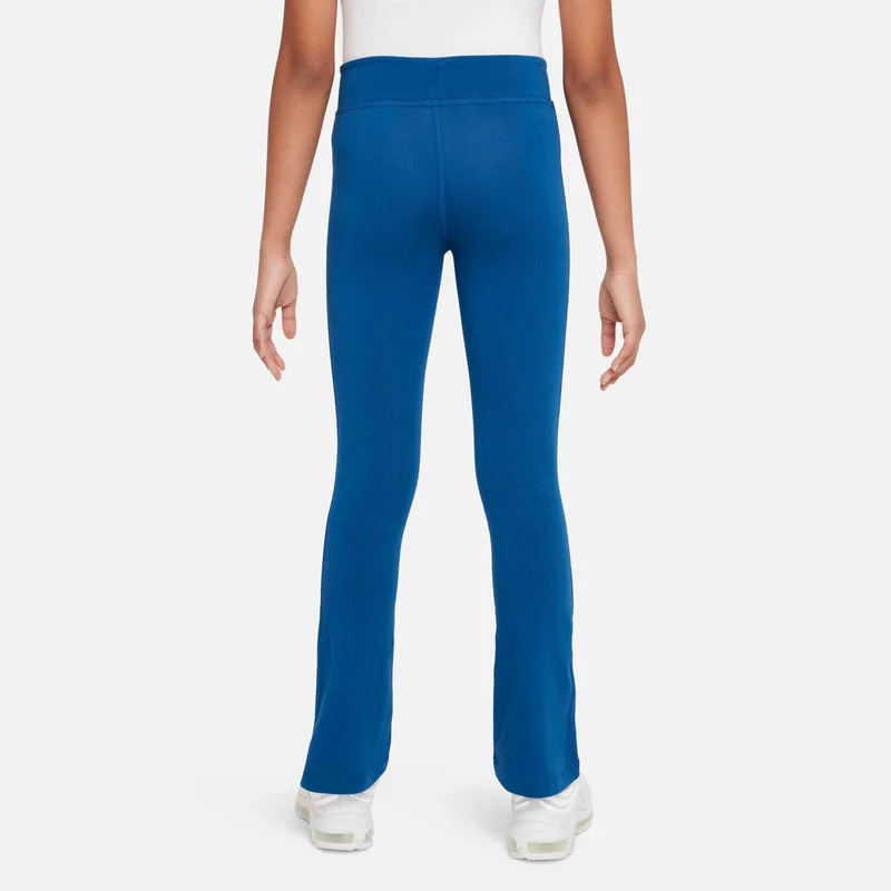 نايكي سبورتسوير فيفوريتس ليقنز فليرد للأطفال الكبار (للبنات)